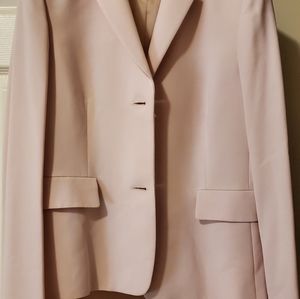 Max Mara beautiful Pink Rose skirt suit lined